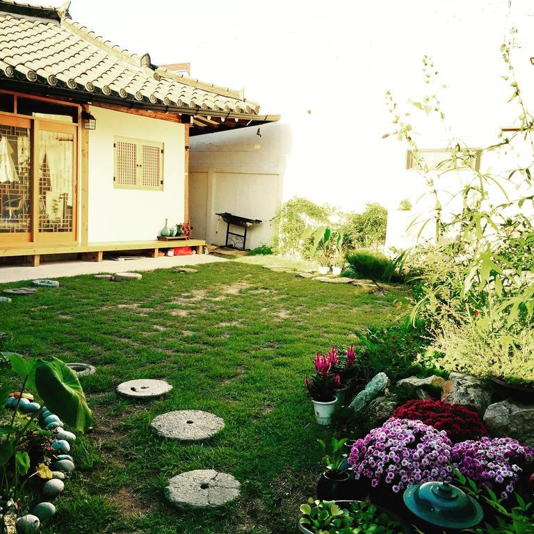 Indigo Hanok Pensión Jeonju Exterior foto