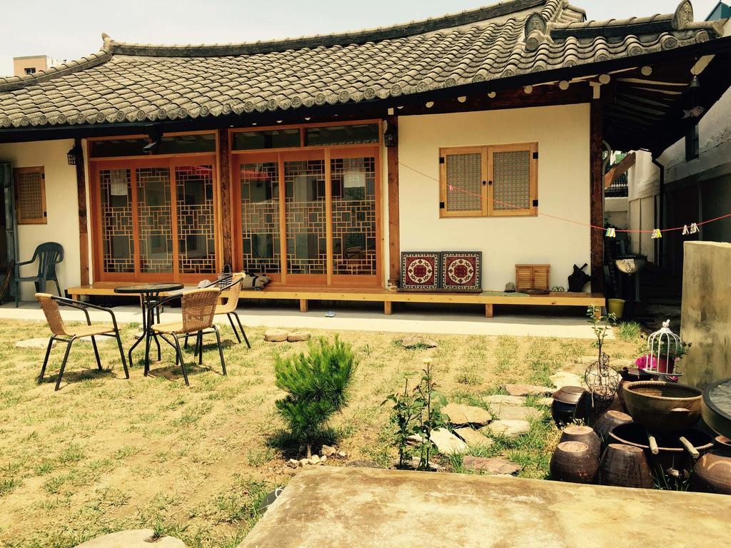 Indigo Hanok Pensión Jeonju Exterior foto